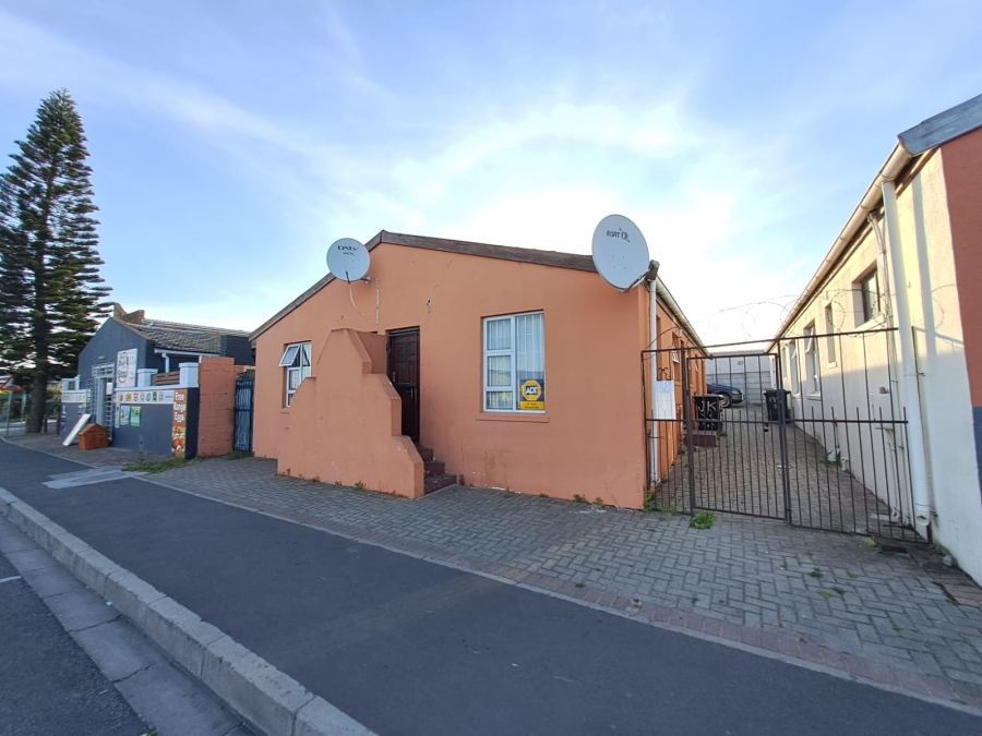 4 Bedroom Property for Sale in Tuscany Glen Western Cape